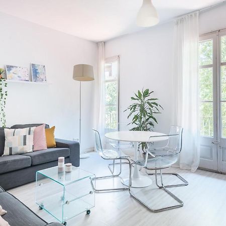 Spacious 3 Bed Apt In The Heart Of Sant Antoni Barcelona Luaran gambar
