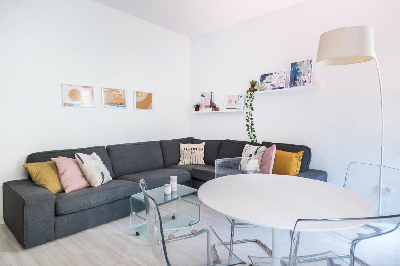 Spacious 3 Bed Apt In The Heart Of Sant Antoni Barcelona Luaran gambar