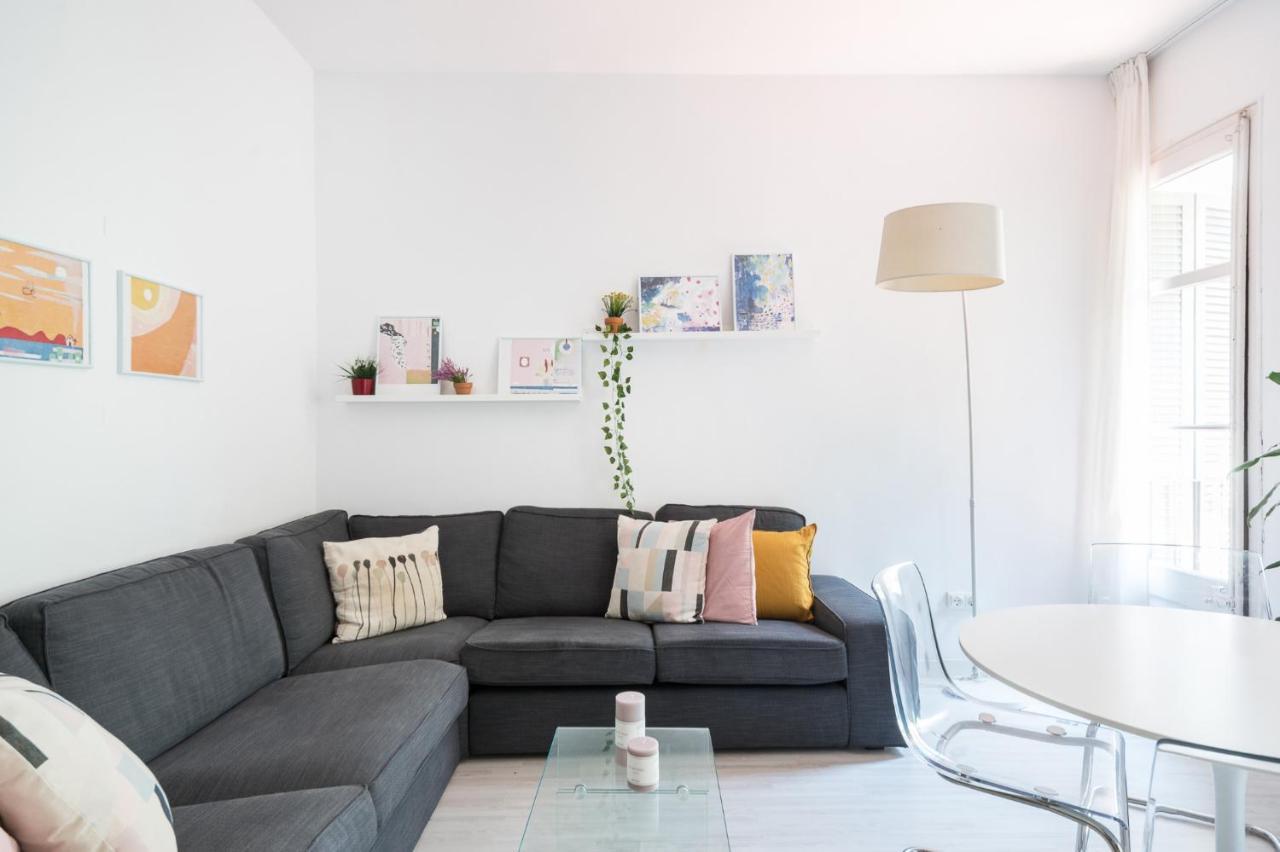 Spacious 3 Bed Apt In The Heart Of Sant Antoni Barcelona Luaran gambar