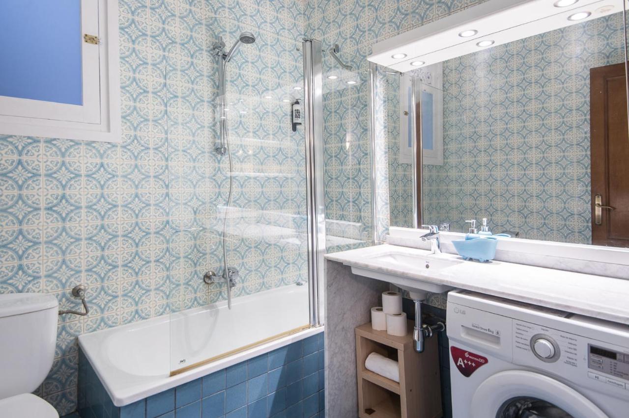 Spacious 3 Bed Apt In The Heart Of Sant Antoni Barcelona Luaran gambar